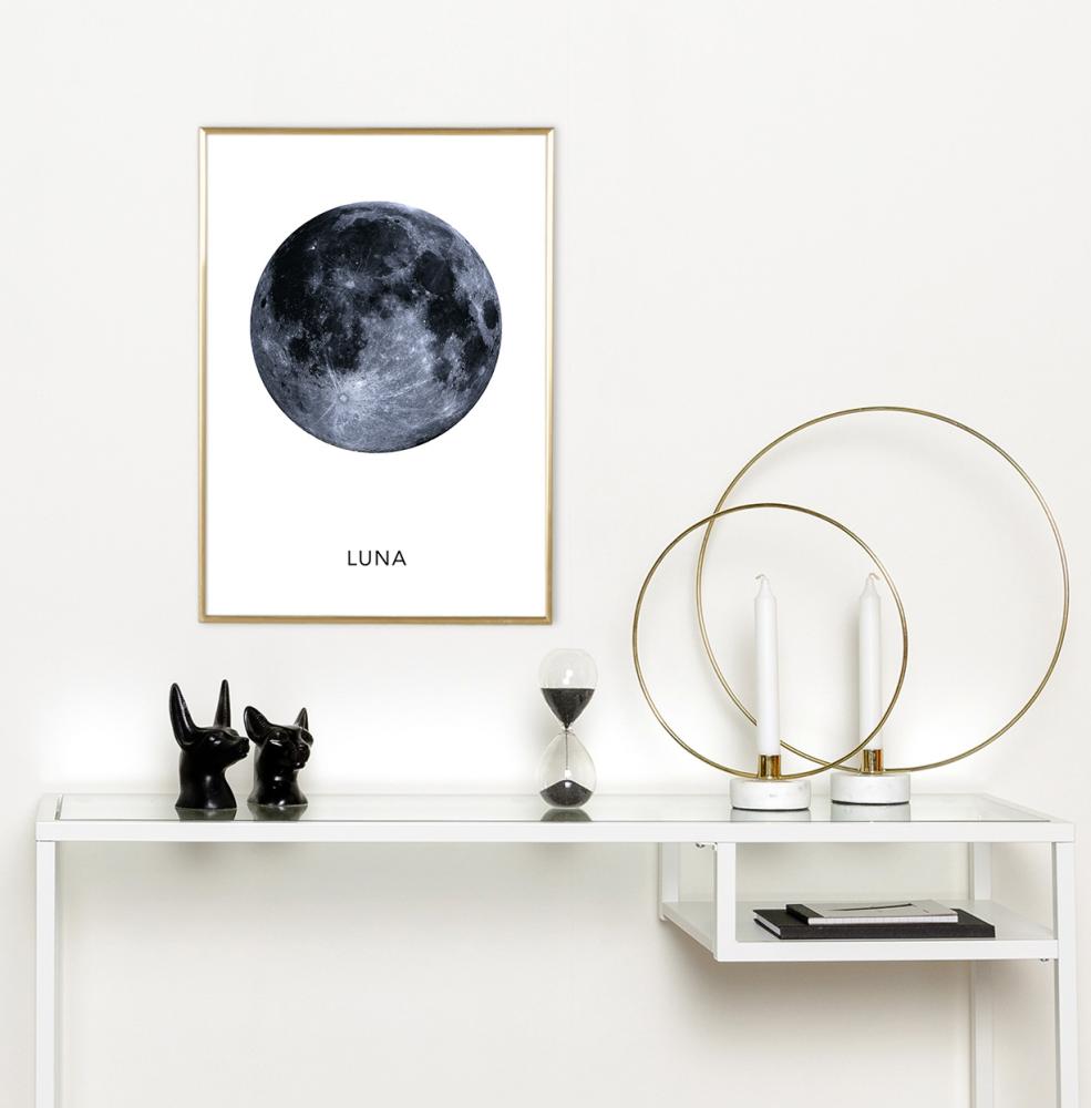 Luna Постер